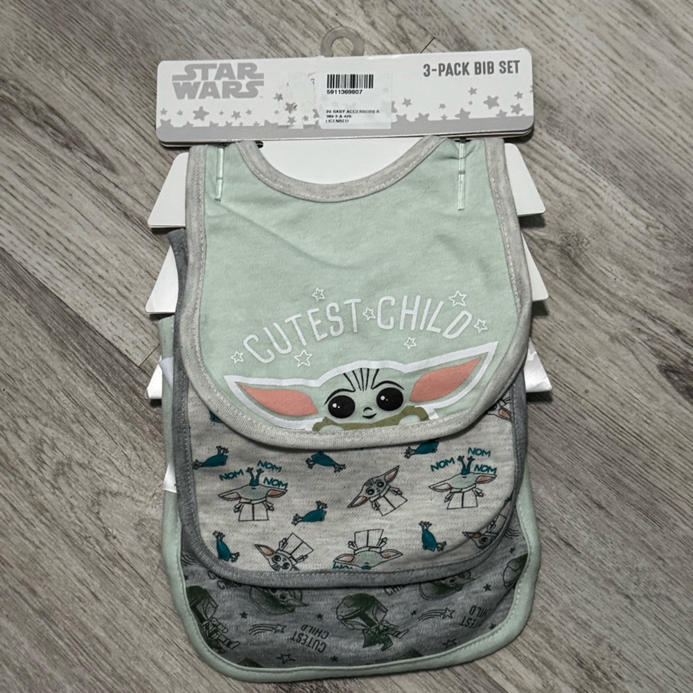 Star Wars Baby Yoda Bib Trio - Mint and Gray